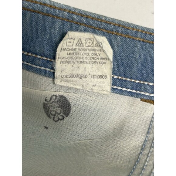 VTG Wrangler Light Wash Distressed Blue Denim Wide Leg Men’s Jeans (36 X 29) - Picture 4 of 16